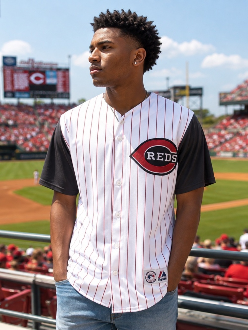 Cincinatti Reds # 3 Throwback Majestic Pin Striped MLB Jersey Size Small 42"